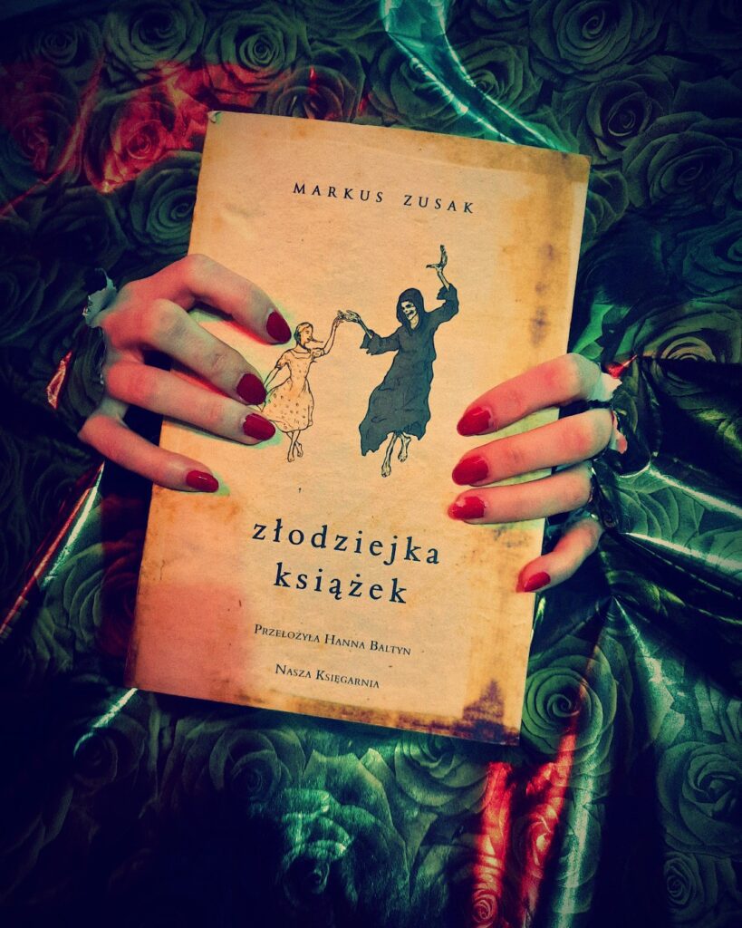 Złodziejka Książek, Markus Zusak